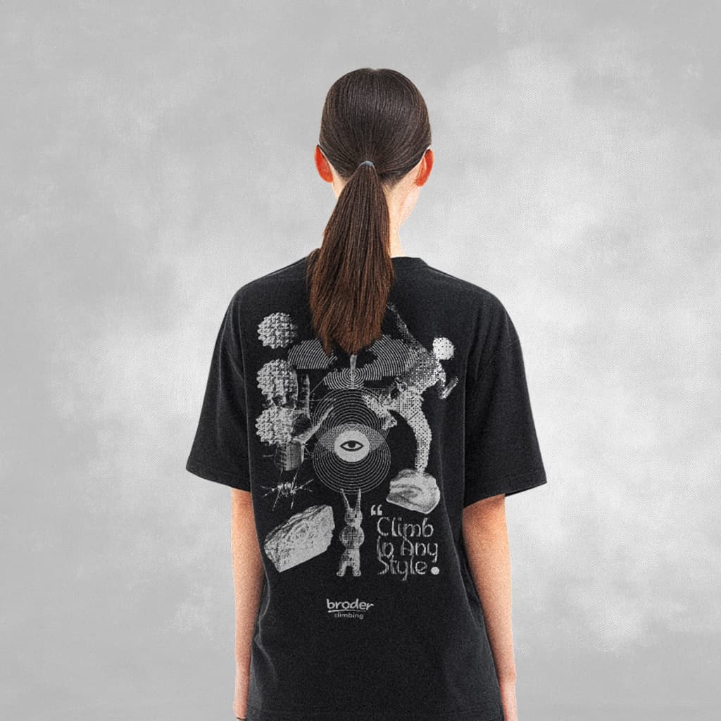 CIAS tee black model back